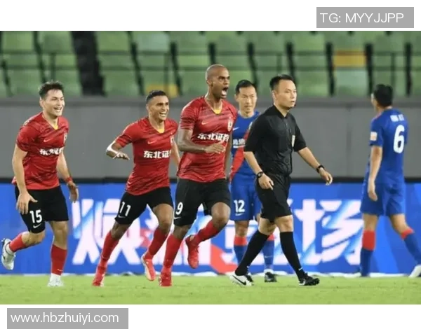 深圳篮球队积分榜领跑65分展现强劲实力引发关注